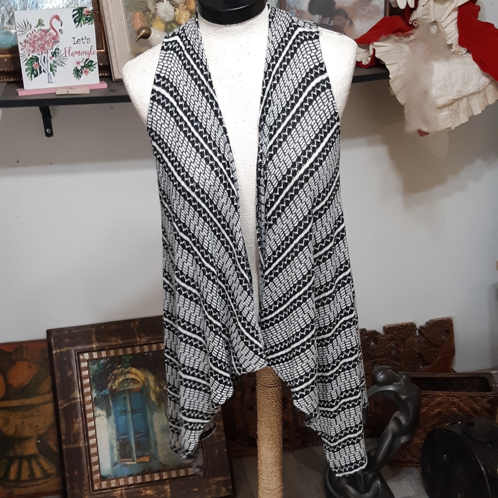 Womens open front Cardigan ITS OUR TIME Sz Med Black White Knit